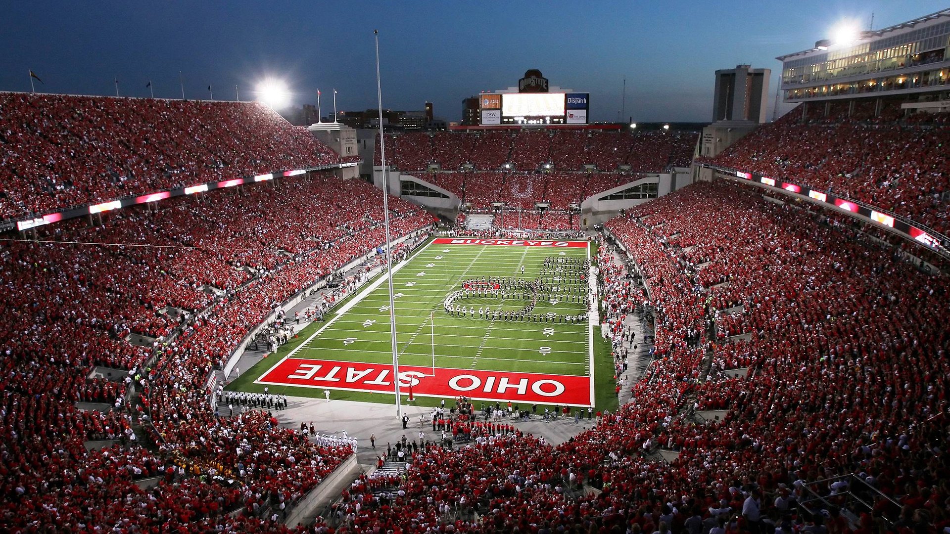 利物浦替补球员立功，红军阵容深度展现优势，利物浦为什么被称为红军